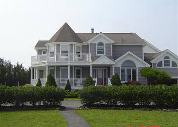 Largest waterview single on the market. Executive home on double lot with landscaped grounds, circular drive, and 4,000 sq. living area w/ 5br & 2.5 baths.Two huge recreation rooms, enclosed sun porch,attached garage & wrap around porch. Two wood burning fireplaces, two zone heating & central air. Plentyof room for a pool! A TRUE MUST SEE!. Call 1-888-602-3243 for an appointment. 